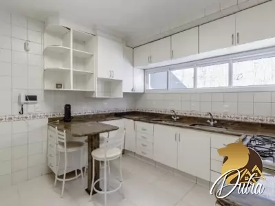 Padrão Jardim Europa 158m² 04 Dormitórios 01 Suítes 2 Vagas