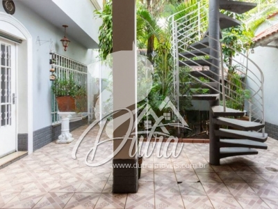 Padrão Jardim Europa 332m² 03 Dormitórios 01 Suítes 2 Vagas