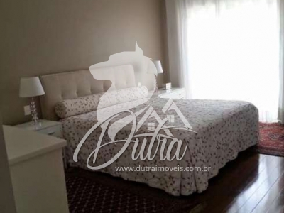 Maison Charlotte Vila Nova Conceição 360m² 04 Dormitórios 04 Suítes 5 Vagas