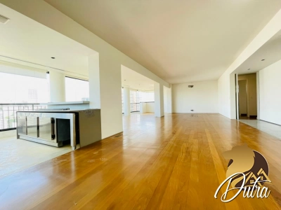 MAison Elisabeth Sumaré 215m² 03 Dormitórios 03 Suítes 4 Vagas