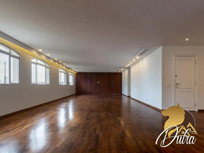 Arlene e Luciene Itaim Bibi 325m² 03 Dormitórios 03 Suítes 4 Vagas