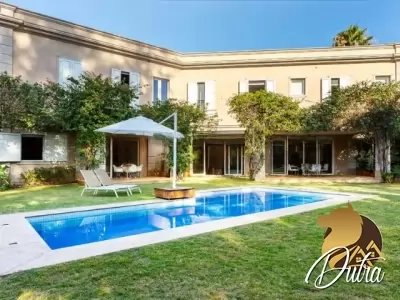 Padrão Cidade Jardim 855m² 05 Dormitórios 05 Suítes 5 Vagas