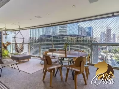 Nine Fernandes de Abreu Vila Nova Conceição 263m² 03 Dormitórios 03 Suítes 4 Vagas