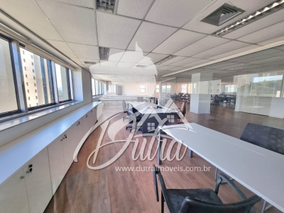 Manager Center Vila Olímpia 384m² 7 Vagas