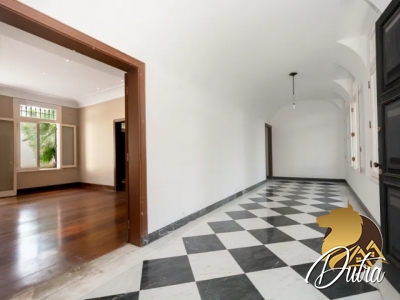 Padrão Jardim Europa 600m² 05 Dormitórios 05 Suítes 6 Vagas