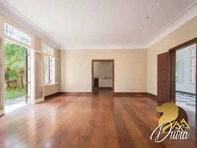 Padrão Jardim Europa 600m² 05 Dormitórios 05 Suítes 6 Vagas