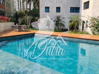 Tom Arthur Vila Uberabinha 640m² 4 suítes 4 vagas 1 depósito