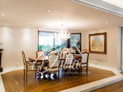 Tom Arthur Vila Uberabinha 640m² 4 suítes 4 vagas 1 depósito