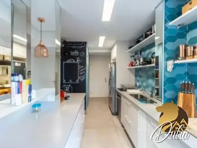 Aspen Alto de Pinheiros 256m² 04 Dormitórios 02 Suítes 5 Vagas