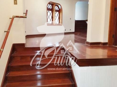 Casa de Vila Jardim Marajoara 380m² 05 Dormitórios 05 Suítes 5 Vagas