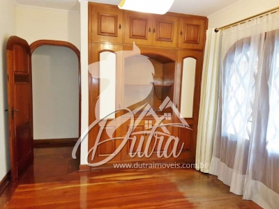 Casa de Vila Jardim Marajoara 380m² 05 Dormitórios 05 Suítes 5 Vagas