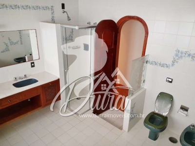 Casa de Vila Jardim Marajoara 380m² 05 Dormitórios 05 Suítes 5 Vagas