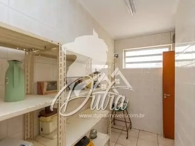 Padrão Campo Belo 380m² 04 Dormitórios 01 Suítes 5 Vagas