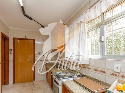 Padrão Campo Belo 380m² 04 Dormitórios 01 Suítes 5 Vagas