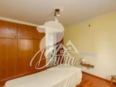 Padrão Campo Belo 380m² 04 Dormitórios 01 Suítes 5 Vagas