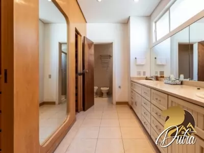 Orleans Bragança Jardim Paulista 493m² 03 Dormitórios 03 Suítes 3 Vagas