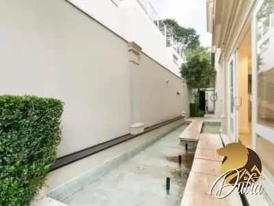 Padrão Jardim Paulista 880m² 04 Dormitórios 04 Suítes 4 Vagas