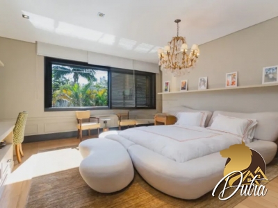 Padrão Jardim Paulista 431m² 05 Dormitórios 05 Suítes 3 Vagas