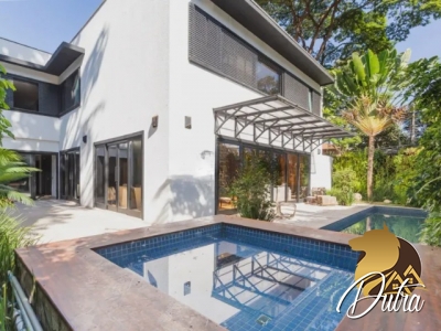 Padrão Jardim Paulista 431m² 05 Dormitórios 05 Suítes 3 Vagas