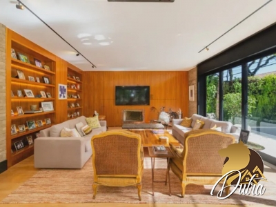 Padrão Jardim Paulista 431m² 05 Dormitórios 05 Suítes 3 Vagas
