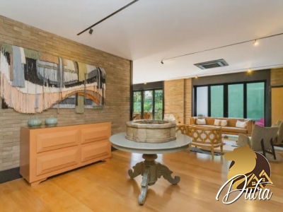 Padrão Jardim Paulista 431m² 05 Dormitórios 05 Suítes 3 Vagas