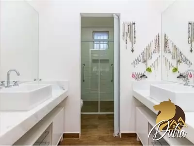 Padrão Jardim Marajoara 371m² 05 Dormitórios 02 Suítes 2 Vagas