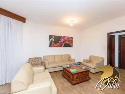 Padrão Jardim Marajoara 371m² 05 Dormitórios 02 Suítes 2 Vagas