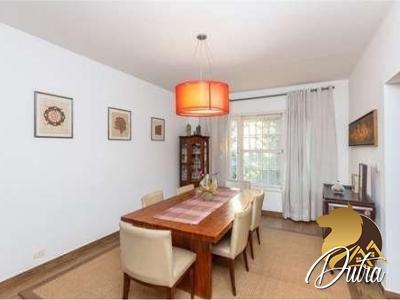 Padrão Jardim Marajoara 371m² 05 Dormitórios 02 Suítes 2 Vagas