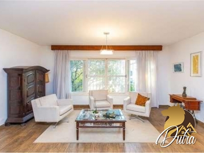 Padrão Jardim Marajoara 371m² 05 Dormitórios 02 Suítes 2 Vagas