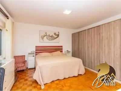 Padrão Jardim Marajoara 371m² 05 Dormitórios 02 Suítes 2 Vagas