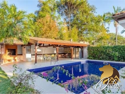 Padrão Jardim Marajoara 371m² 05 Dormitórios 02 Suítes 2 Vagas