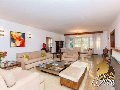 Padrão Jardim Marajoara 371m² 05 Dormitórios 02 Suítes 2 Vagas