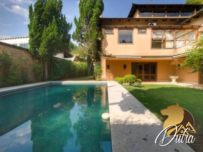 Padrão Jardim Leonor 593m² 04 Dormitórios 03 Suítes 5 Vagas