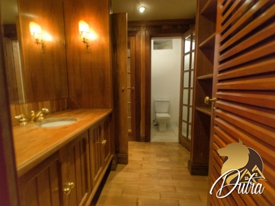 Padrão Jardim Leonor 593m² 04 Dormitórios 03 Suítes 5 Vagas