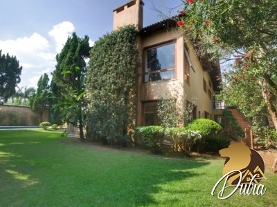 Padrão Jardim Leonor 593m² 04 Dormitórios 03 Suítes 5 Vagas