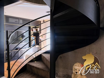 Edif. Flat Saint Regis ... 163m² 02 Dormitórios 01 Suítes 1 Vagas