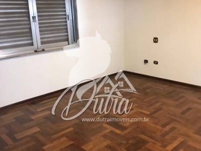 Padrão Jardim Luzitânia 458m² 05 Dormitórios 04 Suítes 3 Vagas