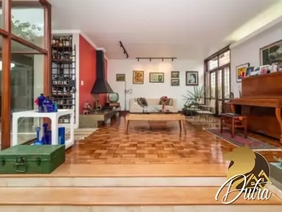 Padrão Jardim Luzitania 241m² 02 Dormitórios 02 Suítes 5 Vagas