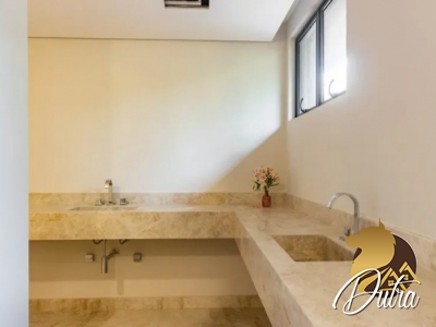 Padrão Jardim Luzitânia 981m² 04 Dormitórios 04 Suítes 4 Vagas