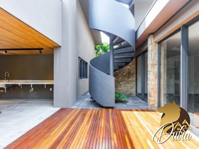 Padrão Jardim Luzitânia 981m² 04 Dormitórios 04 Suítes 4 Vagas