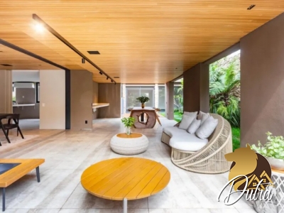Padrão Jardim Luzitânia 981m² 04 Dormitórios 04 Suítes 4 Vagas
