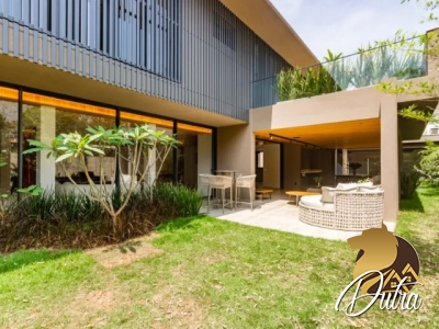 Padrão Jardim Luzitânia 981m² 04 Dormitórios 04 Suítes 4 Vagas