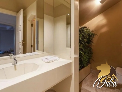 Padrão Jardim Europa 620m² 04 Dormitórios 04 Suítes 4 Vagas