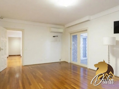Padrão Jardim Europa 620m² 04 Dormitórios 04 Suítes 4 Vagas
