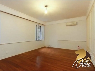 Padrão Jardim Europa 620m² 04 Dormitórios 04 Suítes 4 Vagas