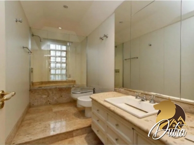 Padrão Jardim Europa 620m² 04 Dormitórios 04 Suítes 4 Vagas