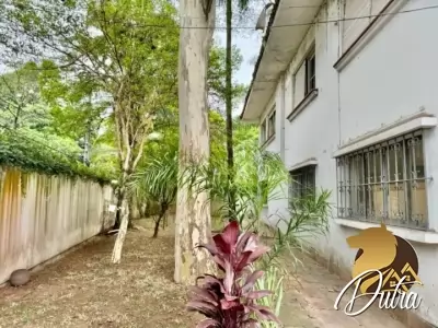 Sobrado Jardim América 550m² 04 Dormitórios 10 Vagas