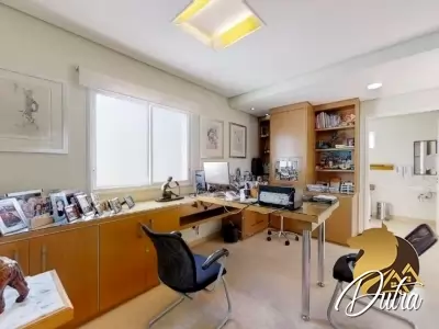 Clínica Indianópolis 335m² 02 Dormitórios 02 Suítes 3 Vagas