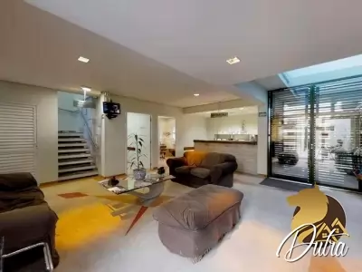 Clínica Indianópolis 335m² 02 Dormitórios 02 Suítes 3 Vagas