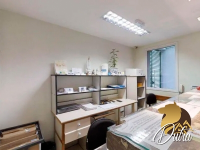 Clínica Indianópolis 335m² 02 Dormitórios 3 Vagas